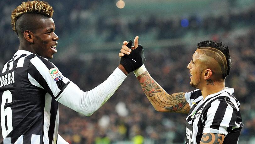 Ehemalige Mitspieler: Paul Pogba von Juventus Turin trifft auf Arturo Vidal, der nun für den FC Bayern aufläuft. Ehemalige Mitspieler: Paul Pogba von Juventus Turin trifft auf Arturo Vidal, der nun für den FC Bayern aufläuft.