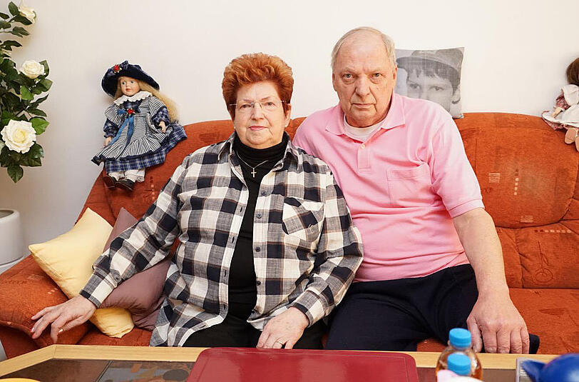 &bdquo;Ich kann nicht mehr gehen und nicht mehr stehen&ldquo;: Margot Montag (hier mit ihrem Mann Wilhelm) leidet sehr.