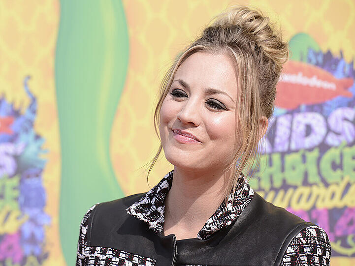 Kaley Cuoco verdreht nicht nur den Darstellern der Kult-Serie "The Big Bang Theory" den Kopf, sondern auch den Streaming-Zuschauern