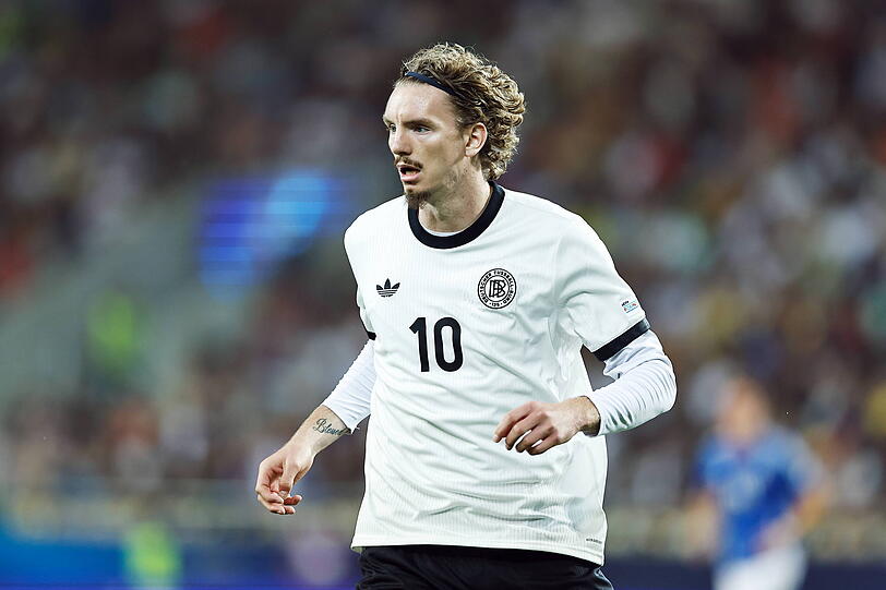 DFB-Hoffnungsträger Nick Woltemade wird vom FC Bayern umworben. DFB-Hoffnungsträger Nick Woltemade wird vom FC Bayern umworben.