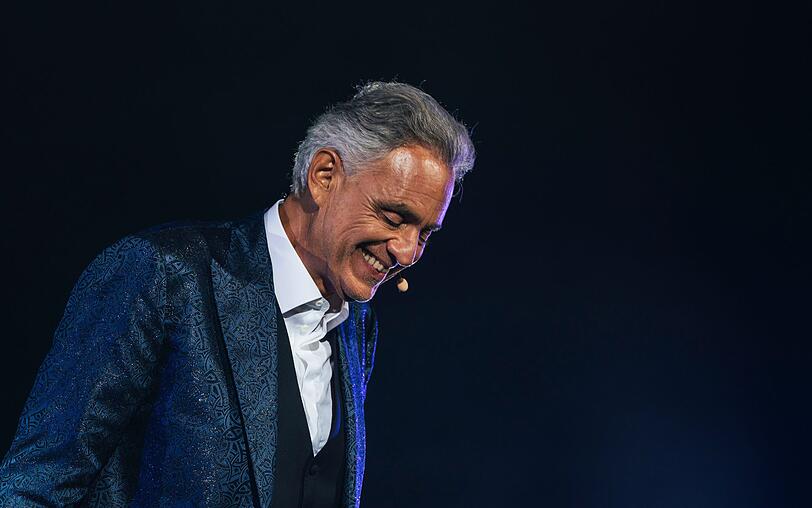 Andrea Bocelli nach seinem Auftritt in der Toskana. Andrea Bocelli nach seinem Auftritt in der Toskana.