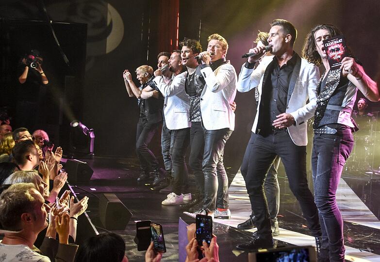 Am Mittwochabend fand die Premiere von "Boybands forever" statt.