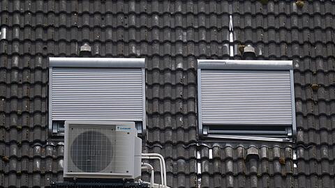 Split-Klimaanlagen verf&uuml;gen &uuml;ber eine Au&szlig;en- und eine Inneneinheit.
