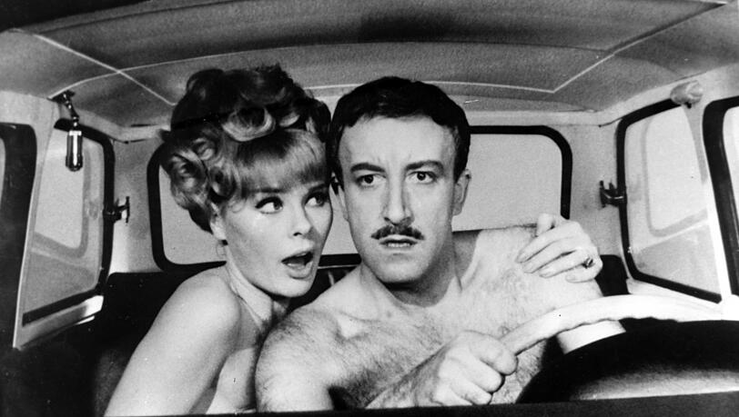 Kollegen und Freunde: Sommer mit Komiker Peter Sellers ("Der rosarote Panther") 1964. Kollegen und Freunde: Sommer mit Komiker Peter Sellers ("Der rosarote Panther") 1964.