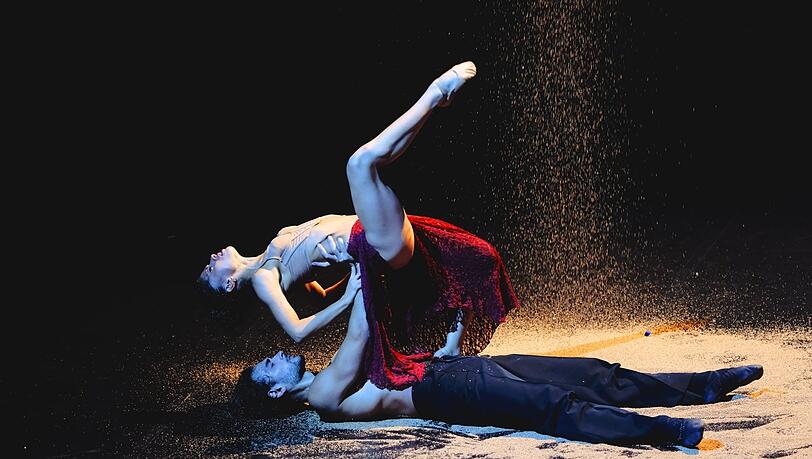 „Carmen“ in der Choreografie von Enrique Gasa Valga. „Carmen“ in der Choreografie von Enrique Gasa Valga.