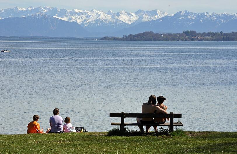 Aber auch am Ufer des Starnberger-Sees lassen sich die ersten Sommer-Tage wunderbar genießen.