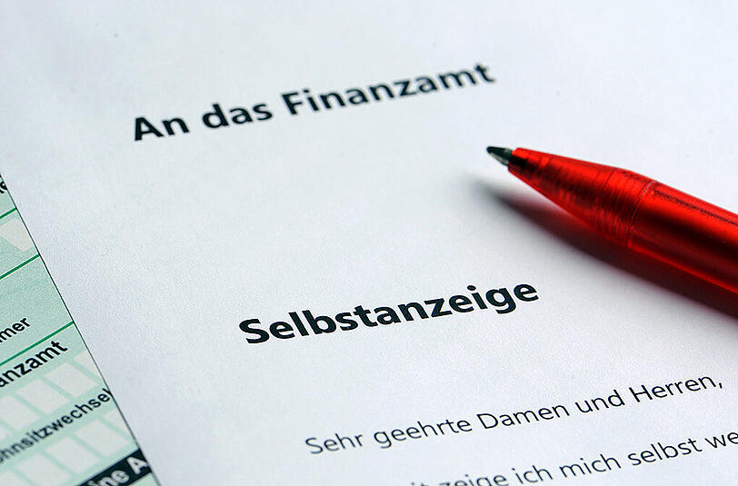 Im vergangenen Jahr hatten die Finanzämter den Rekordwert von bundesweit rund 40 000 Selbstanzeigen registriert.