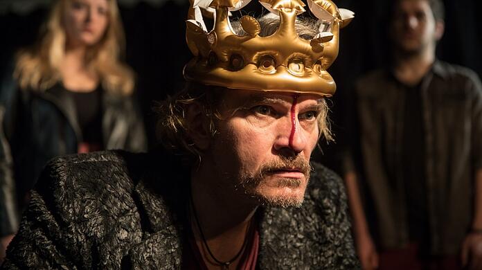 Götz Otto als Richard III.