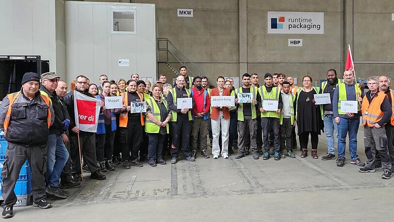 Seine Kolleginnen und Kollegen beziehen klar Stellung für Odomero Godstime Otegu. Seine Kolleginnen und Kollegen beziehen klar Stellung für Odomero Godstime Otegu.