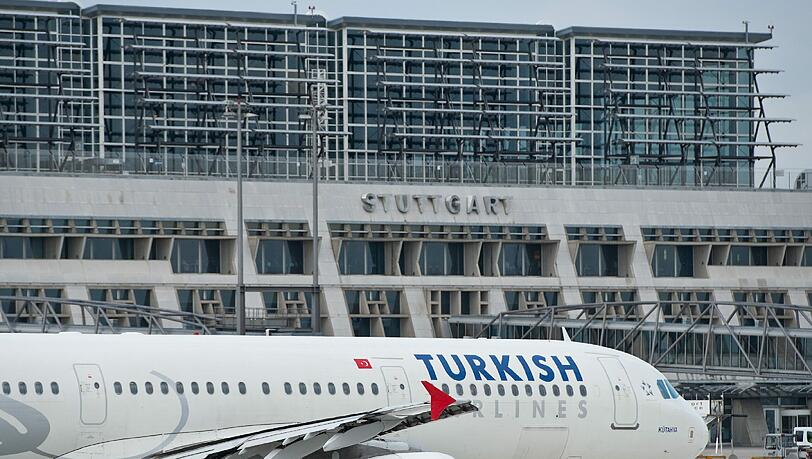 Ein Flugzeug der Turkish Airlines wurede nach einer Bombendrohung umgeleitet. Ein Flugzeug der Turkish Airlines wurede nach einer Bombendrohung umgeleitet.
