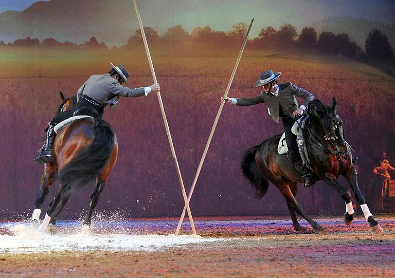 Die Show "Apassionata" verknüpft internationale Reitkunst mit Ballett und Musik.