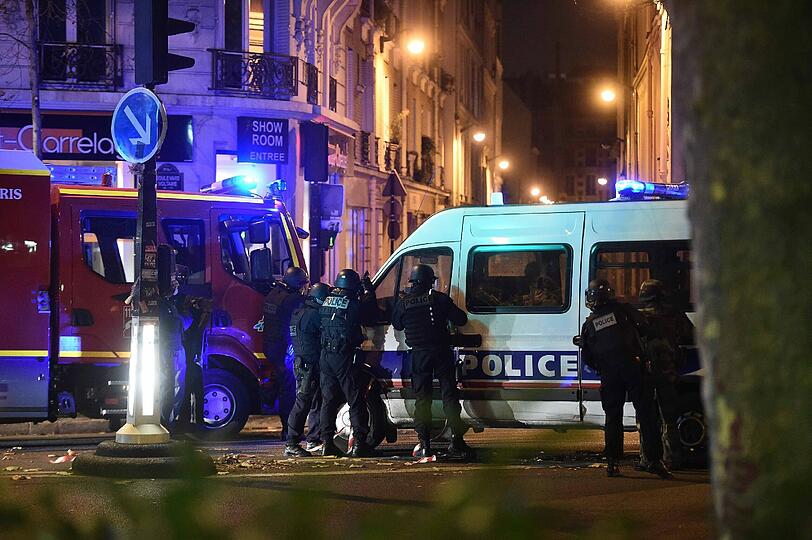 Schüsse, Explosionen, Tote und Verletzte: die Bilder von der verheerenden Anschlagsserie in Paris.