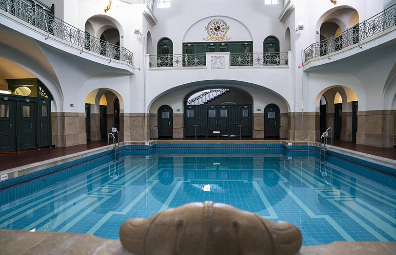 Seit Corona gähnende Leere. Der Betriebsleiter freut sich auf die Wiederöffnung, auch unter Hygieneauflagen. Wann immer dies sein wird. Die Bilder aus dem Müller'schen Volksbad.