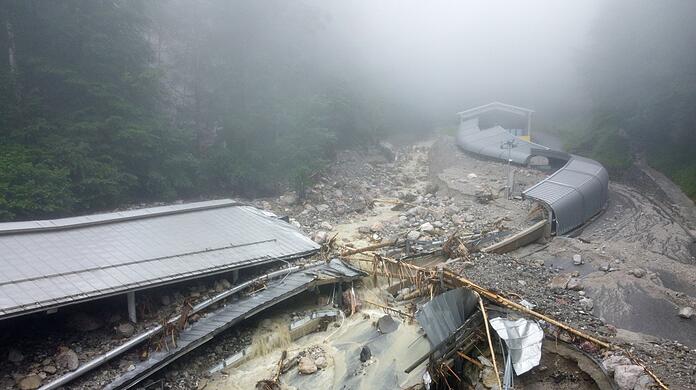 Die Bob- und Rodelbahn ist nach dem Unwetter im Juli 2021 durch Schutt und Geröll zerstört.