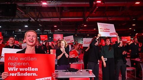 Die Linken-Vorsitzende Ines Schwerdtner stellt klar: Regieren ist erstmal nicht das Ziel. (Archivbild)