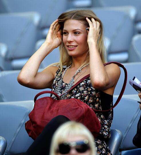 Beim Basketball, auf der Wiesn: So schön ist Sarah Brandner