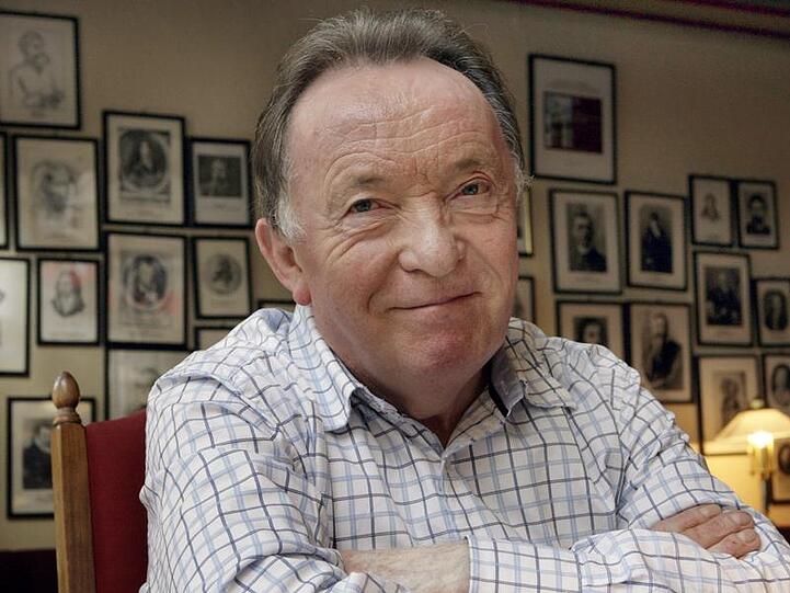 Der Schauspieler Peter Sodann ("Tatort") tritt für die Linke gegen Horst Köhler an.