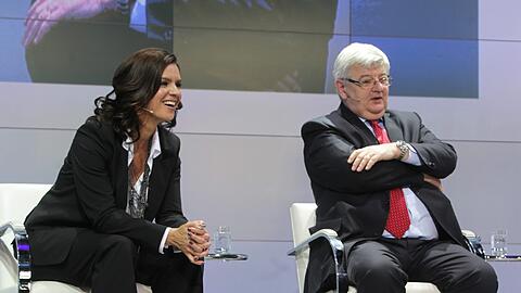 Charme-Offensive für (oder gegen) Olympia: Katarina Witt, OB Christian Ude, Joschka Fischer, Katharina Schulze und Christian Stückl diskutieren über Olympia 2018. AZ-Chefredakteur Arno Makowsky und BR-Moderatorin Ursula Heller führten durch die Diskussion. Die Bilder des spannenden Abends.