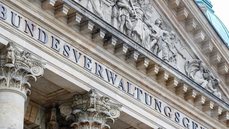 Das Bundesverwaltungsgericht Leipzig entscheidet über die Übernahme von zusätzlichen Polizeikosten bei Hochrisikospielen. Das Bundesverwaltungsgericht Leipzig entscheidet über die Übernahme von zusätzlichen Polizeikosten bei Hochrisikospielen.