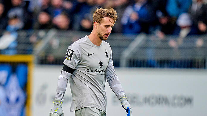 Strahlt derzeit keine Ruhe aus: Löwen-Keeper Marco Hiller.