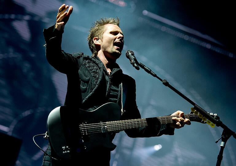 Der Sänger Matthew Bellamy von der britischen Band Muse.