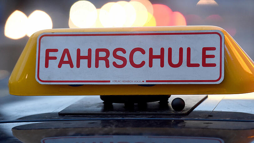 Würden Sie die Führerscheinprüfung noch einmal bestehen? Würden Sie die Führerscheinprüfung noch einmal bestehen?