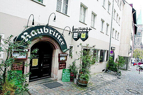 Die Altstadt-Kneipe &bdquo;Raubritter&ldquo; war der Tatort.