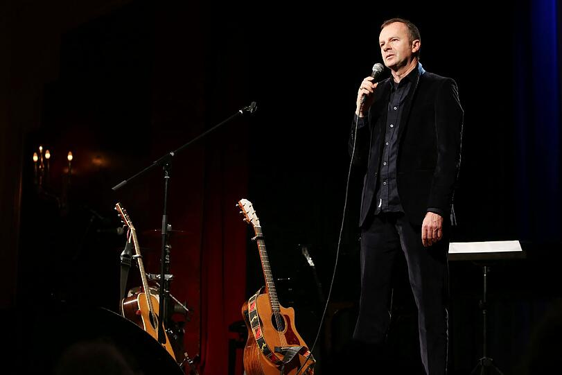 Willy Astor auf der Lustspielhaus-Bühne bei der AZ-Benefiz-Gala.