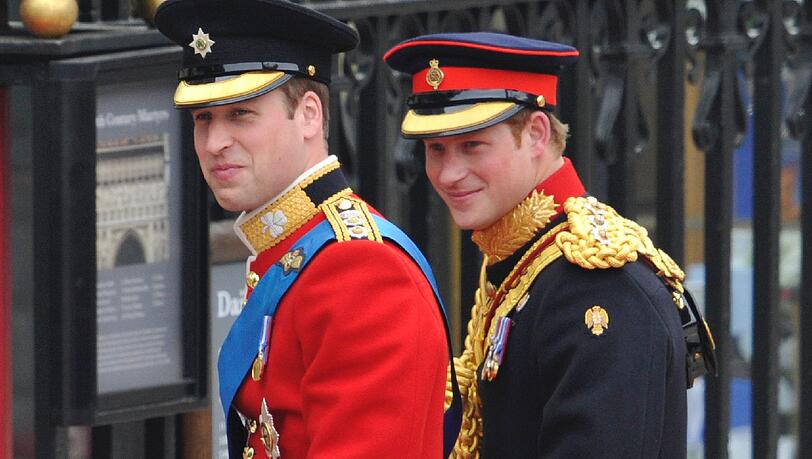 Die Trauung, die Kutschfahrt, der Kuss - die schönsten Bilder von der Traumhochzeit in London. Die Trauung, die Kutschfahrt, der Kuss - die schönsten Bilder von der Traumhochzeit in London.