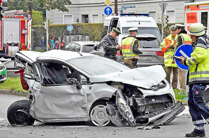 Die Bilder von der Massenkarambolage auf der Nymphenburger Straße.