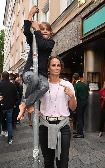 Sportlicher Spross: Lara Joy Körner mit Sohn Neo.