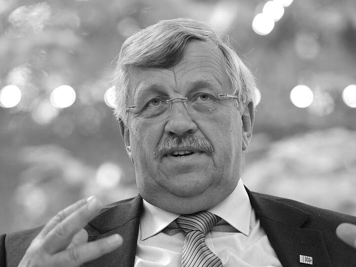 Walter Lübcke war mit einer tödlichen Schusswunde auf der Terasse seines Hauses gefunden worden.