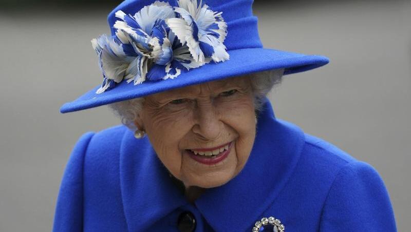 Königin Elizabeth fuhr laut britischen Medien eine Runde über Schloss Windsor.