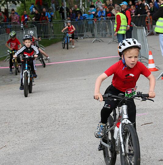 Triathlon in Milbertshofen. Die Bilder.