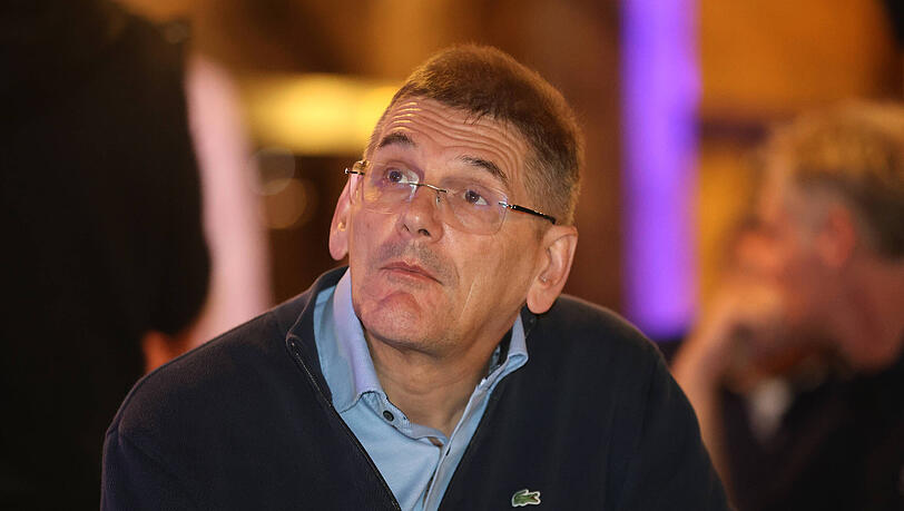 In der Sportdirektorenfrage beim TSV 1860 zeigte sich Vize-Präsident Heinz Schmidt erschrocken über das Vorgehen der Investorenseite.