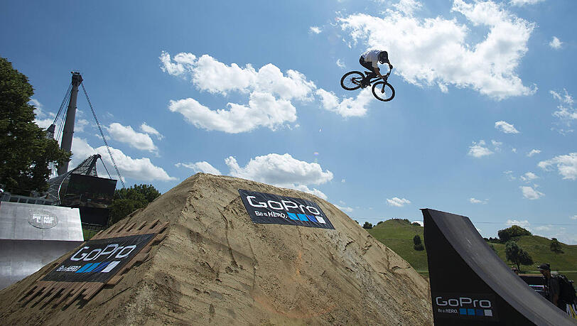 Der Mountainbike-Slopestyle-Wettbewerb beim Munich Mash soll in diesem Jahr nicht mehr stattfinden. Der Mountainbike-Slopestyle-Wettbewerb beim Munich Mash soll in diesem Jahr nicht mehr stattfinden.