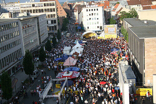 Der Kornmarkt bleibt als Fanmeile erhalten
