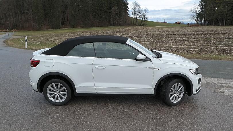 Erfreulicher Anblick - auch mit geschlossener Stoffmütze: das T-Roc Cabrio.