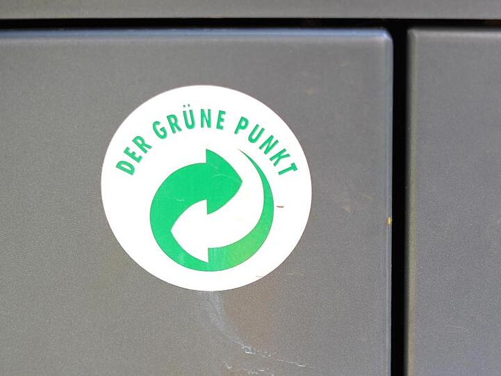 Obwohl DSD mit dem Grünen Punkt in den vergangenen Jahren Markteinteile eingebüßt hat, hat die Firma weiterhin eine starke Stellung im Wettbewerb.