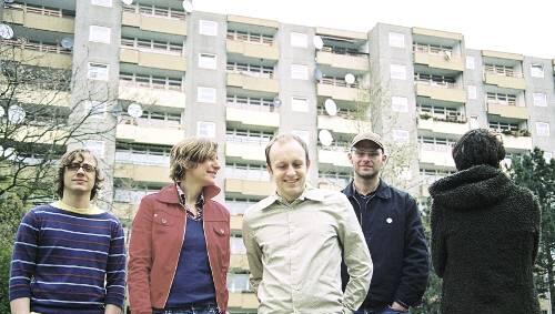 In der Roten Sonne stellen Jersey ihr zweites Album "Intinerary" vor.