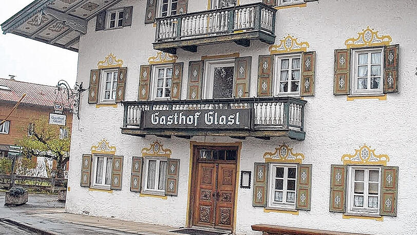 2013 hat der denkmalgeschützte Gasthof Glasl in Rottach-Egern geschlossen. Hier entstehen nun Eigentumswohnungen.