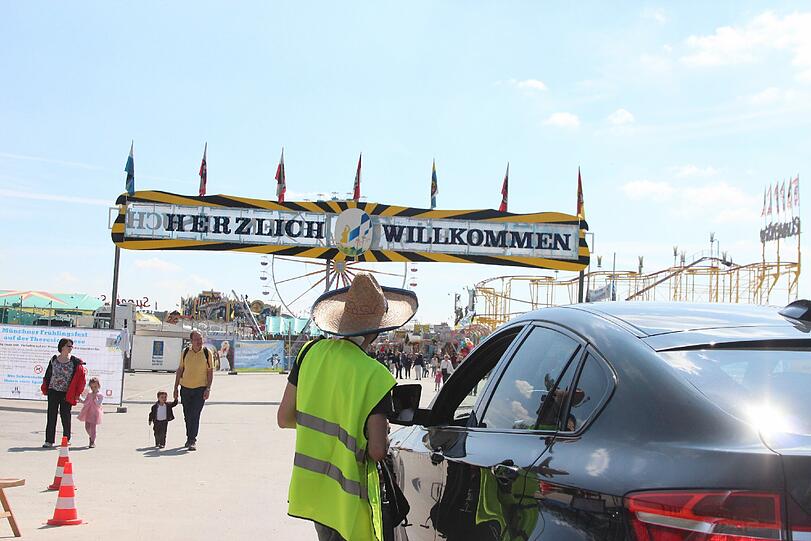 Hier geht's rein.