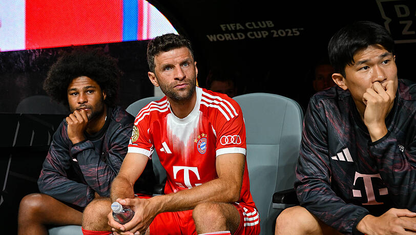 Wird das FC-Bayern-Trikot nie wieder tragen: Thomas Müller. Wird das FC-Bayern-Trikot nie wieder tragen: Thomas Müller.