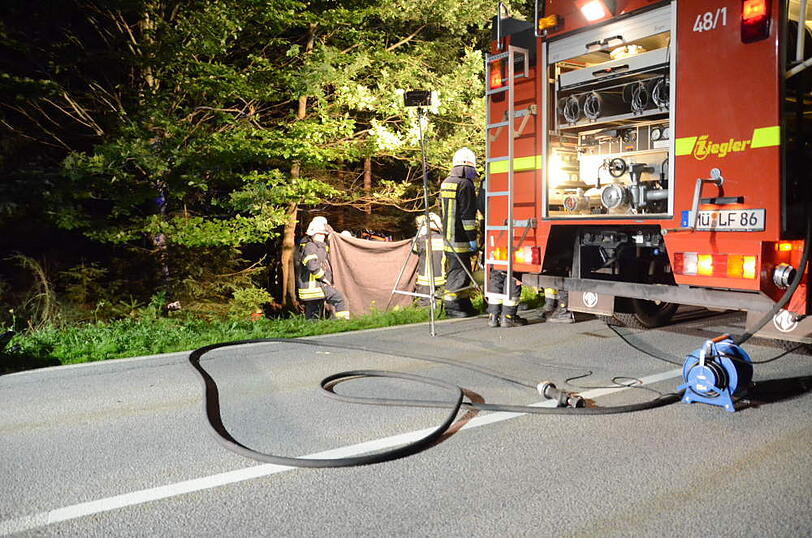 Tödlicher Unfall bei Mühldorf am Inn - die Bilder