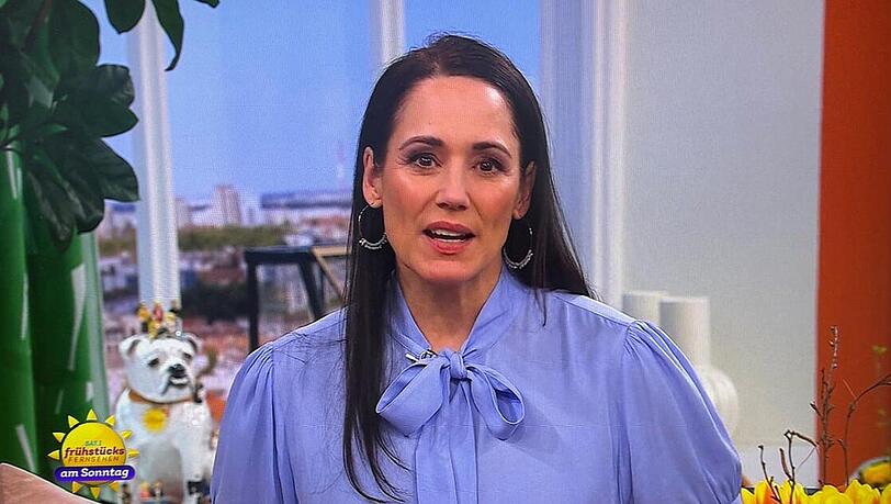 Simone Panteleit berichtet im "Sat.1 Fr&uuml;hst&uuml;cksfernsehen" von dem erschreckenden Moment, als ihre Tochter pl&ouml;tzlich zusammenbrach.