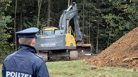 In den vergangenen Tagen hatte die Polizei auf der Suche nach Hinweisen an mehreren Orten gegraben. (Archivbild)
