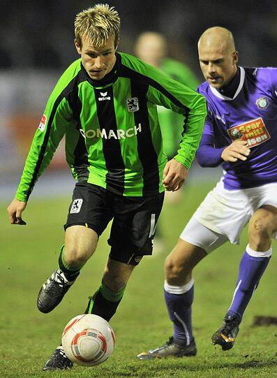 STEFAN AIGNER:  Was der 23-Jährige im Moment auch versucht, es klappt nicht. Ob Dribbling, ob Passspiel, ob Defensiveinsatz, Aigner fehlt nach wie vor ein Erfolgserlebnis, um zu alter Frische und Gefährlichkeit zurückzufinden. Note 5