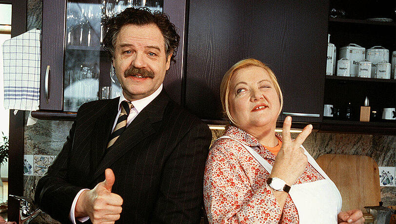 Lieblingsfeinde: Marga (Marianne Sägebrecht) und Ohrmann (Gunter Berger) in "Marga Engel gibt nicht auf". Lieblingsfeinde: Marga (Marianne Sägebrecht) und Ohrmann (Gunter Berger) in "Marga Engel gibt nicht auf".