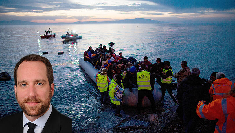 Ein Flüchtlingsboot erreicht im März 2016 Lesbos. Solche Bilder könnte sich Präsident Erdogan für sein umstrittenes Referendum zunutze machen, meint der Türkei-Experte Ludwig Schulz. Ein Flüchtlingsboot erreicht im März 2016 Lesbos. Solche Bilder könnte sich Präsident Erdogan für sein umstrittenes Referendum zunutze machen, meint der Türkei-Experte Ludwig Schulz.