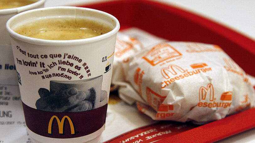 Kaffee aus Tassen: Was zu Hause längst üblich ist, wird bei McDonald's jetzt auch eingeführt.